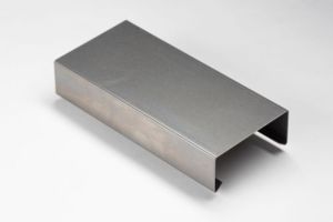 U-Profil mit Wassernase aus Blech, Stahl, Stärke 1,0 mm