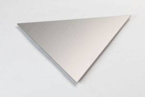 Gleichschenkliges Dreieck aus Edelstahlblech gebürstet, V2A, Stärke 1,0 mm