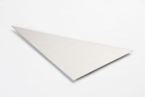 Rechtwinkliges Dreieck aus Edelstahlblech geschliffen K320, V4A, Stärke 1,0 mm