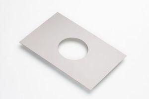 Rechteck mit kreisförmigem Ausschnitt aus Edelstahlblech schwarz, V2A, Stärke 1,0 mm